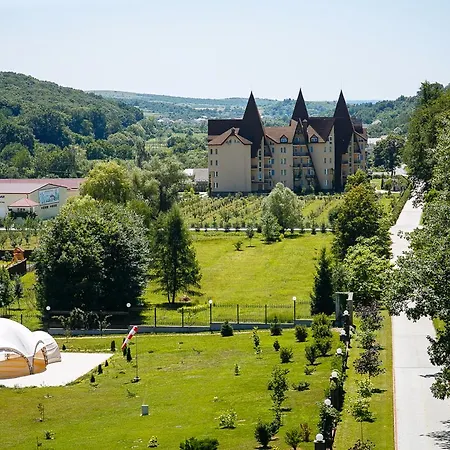 By Derenivska Kupil Apart Otel 4*