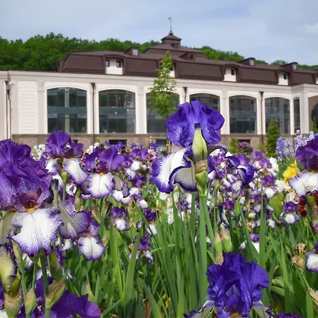 By Derenivska Kupil Hotel apartamentowy Niżne Sołotwino