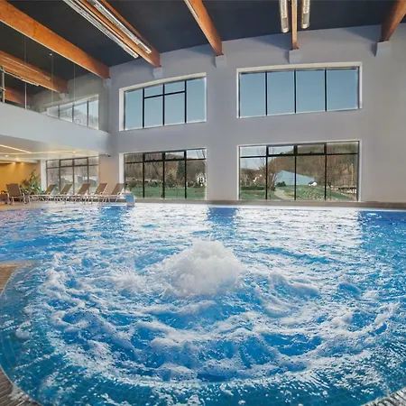 By Derenivska Kupil Aparthotel 4*