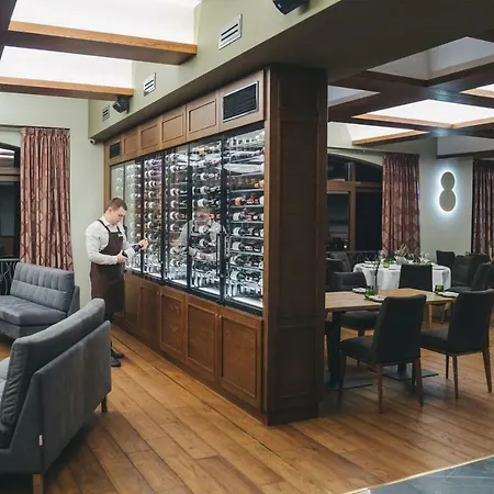 Aparthotel By Derenivska Kupil 4*