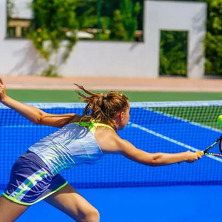 By Derenivska Kupil Aparthotel 4*