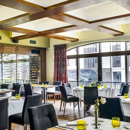 By Derenivska Kupil Apart Otel 4*