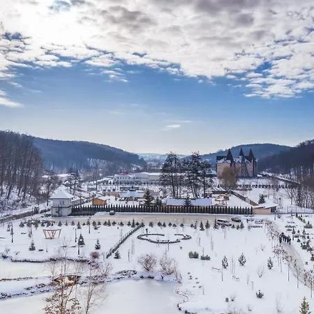 By Derenivska Kupil 4* Niżne Sołotwino