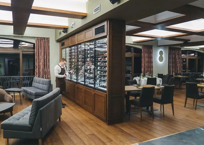 Aparthotel By Derenivska Kupil 4*