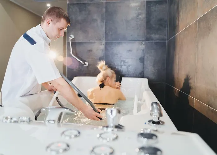 By Derenivska Kupil Aparthotel Nyžne Solotvyno