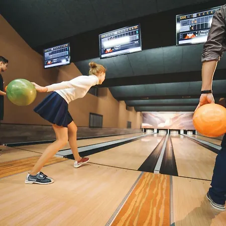 By Derenivska Kupil 4* ニージニェ・ソロトヴィノ