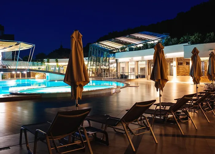 By Derenivska Kupil Apart Otel 4*